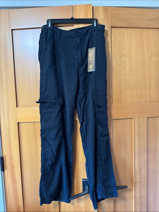 iris Pants - Risen Black Women’s Cargo Pants with Multiple Pockets